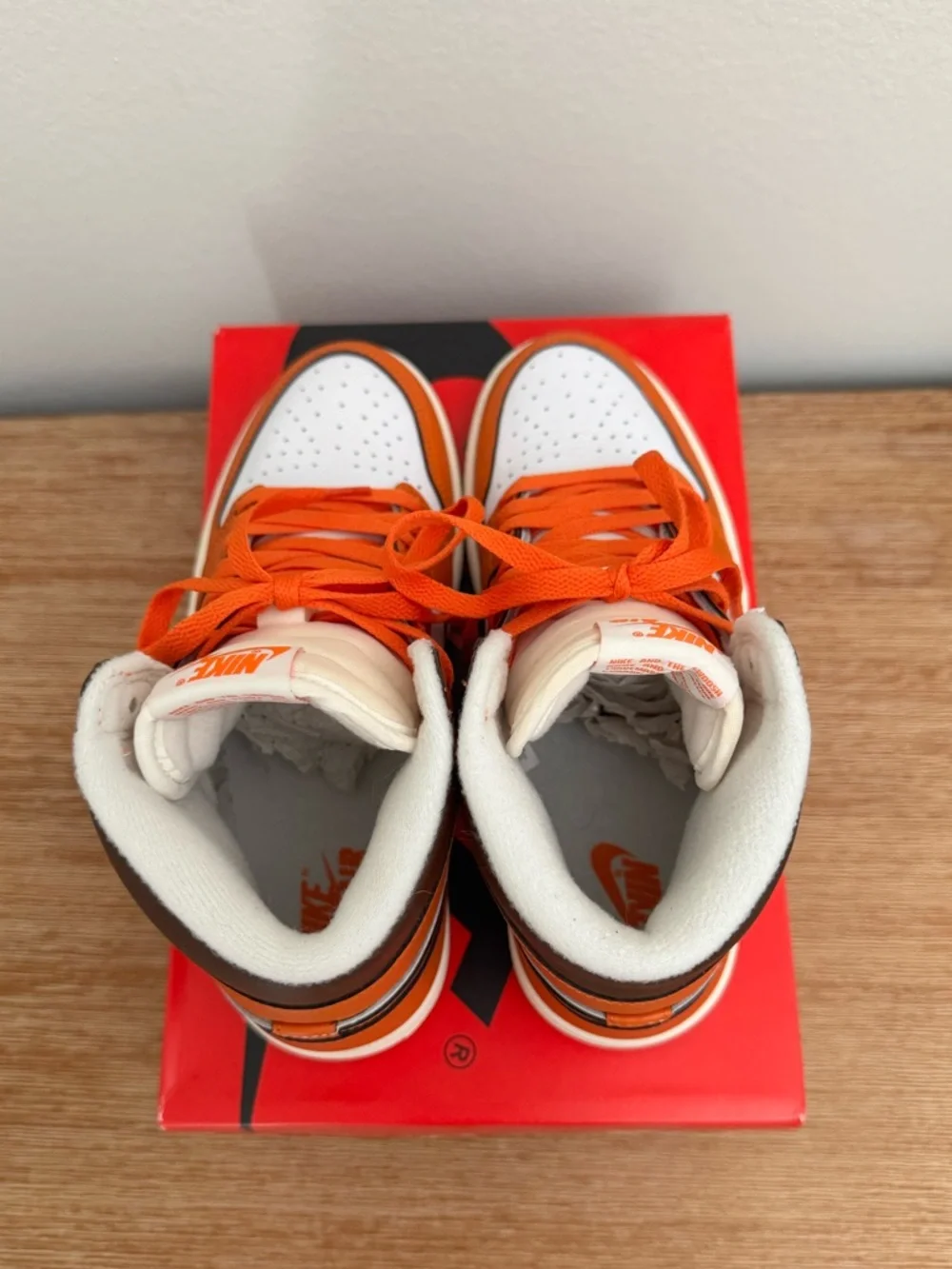 Jordan 1 Retro High Top Starfish - Picture 4 of 7